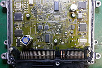 奔馳272發(fā)動機(jī)電腦維修